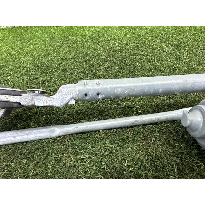 Трапеція склоочисників (кузов і елементи) BMW X5 F15 2015 3.0 61617292653