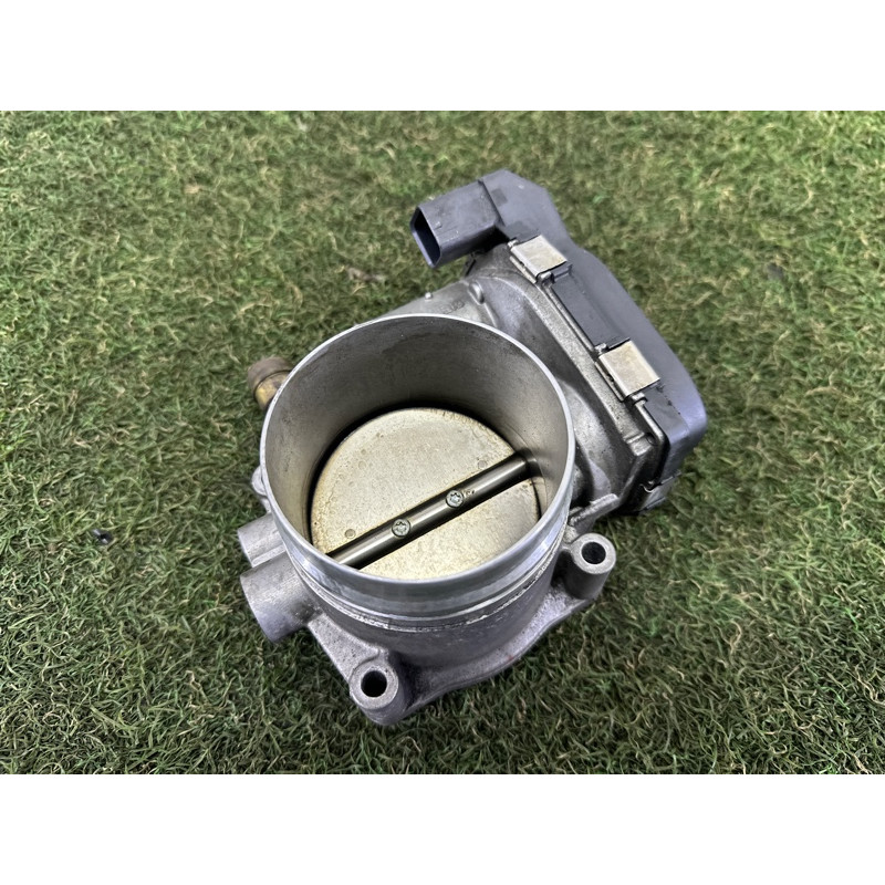 Дросельна заслонка (електрика двигуна) BMW X5 E70 2011 3.0 13547597871