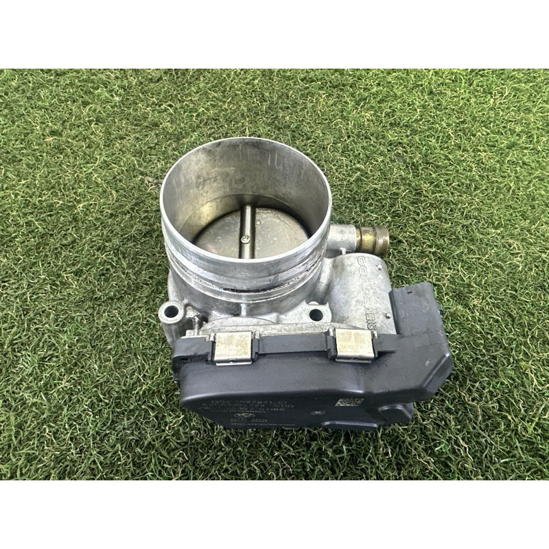 Дросельна заслонка (електрика двигуна) BMW X5 E70 2011 3.0 13547597871