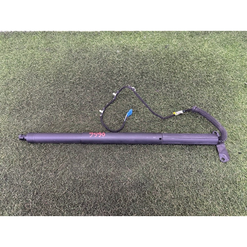 Привід кришки багажника (електрика) BMW X3 F25 2013 2.0 51247232004