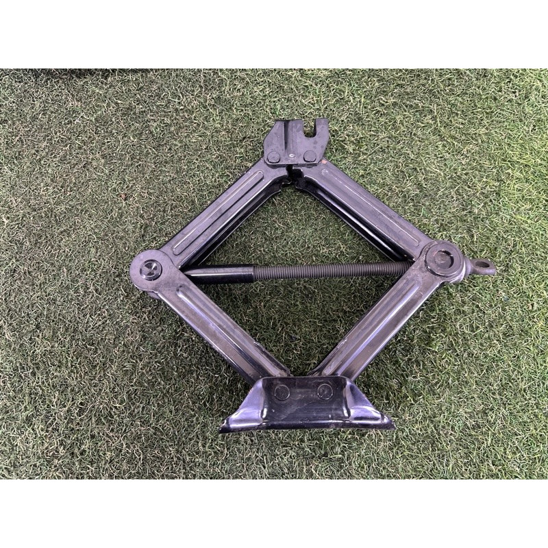 Комплект инструмента (аксессуары) Hyundai Sonata DN8 2020 2.5 09149L0910
