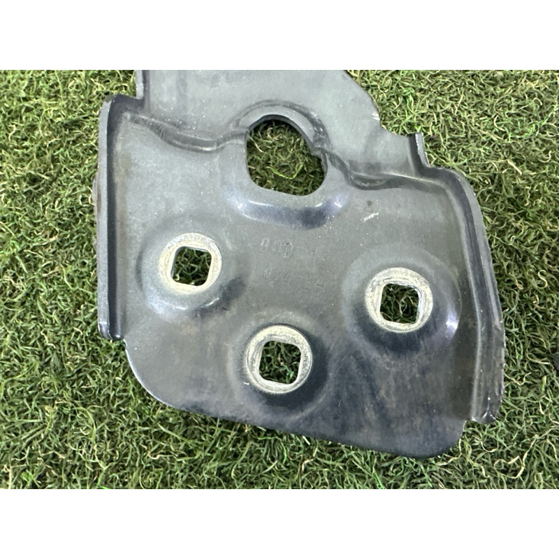 Петля капота (кузов и элементы) Volkswagen Touareg NF 2013 3.6 CGRA 7P6823301