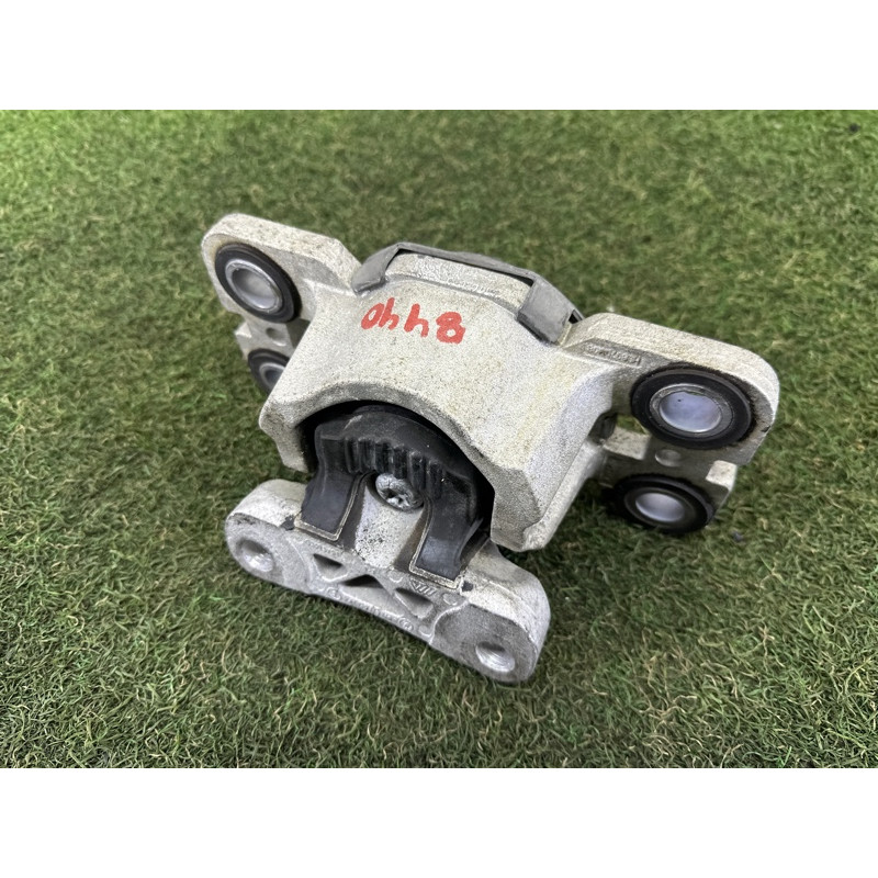 Подушка КПП (трансмиссия) LAND ROVER Range Rover Evoque L538 2015 2.0 LR061456