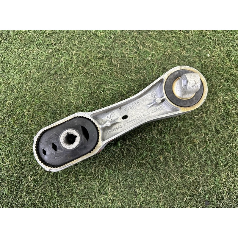 Подушка двигуна (двигун та елементи) BMW X1 F48 2018 2.0 22116885788