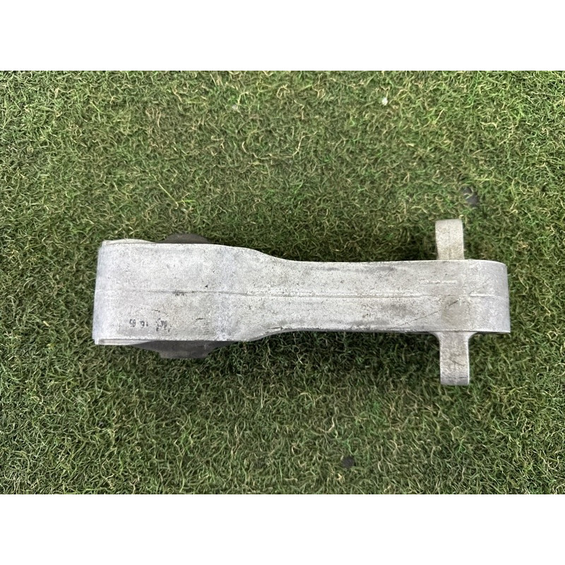 Подушка двигателя (двигатель и элементы) BMW X1 F48 2016 2.0 22116885786