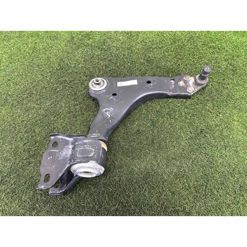 Рычаг підвіски (подвеска) LAND ROVER Discovery Sport L550 2016 2.0 LR086107
