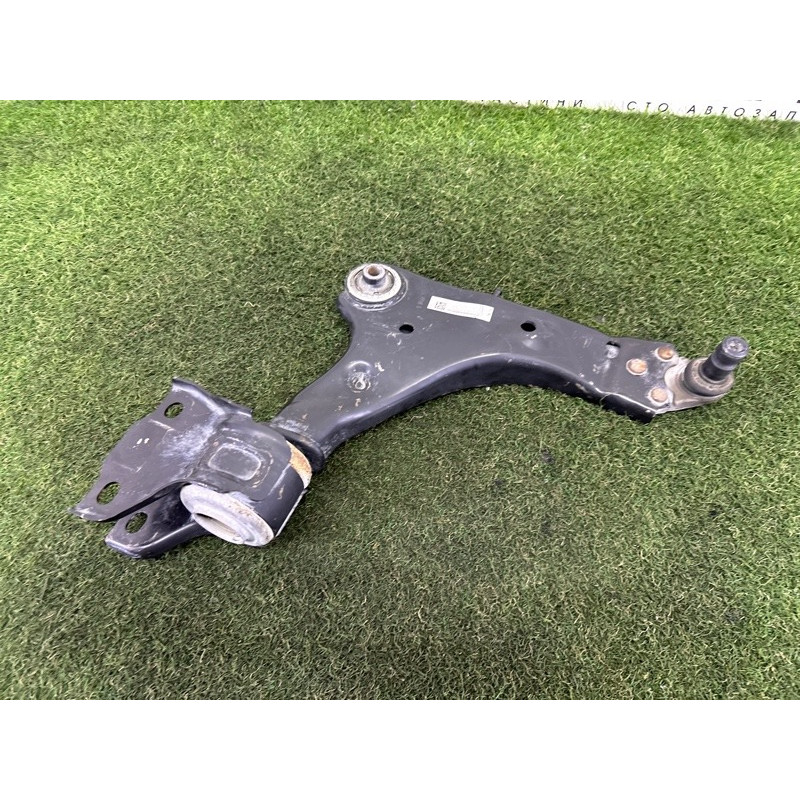Рычаг підвіски (подвеска) LAND ROVER Discovery Sport L550 2016 2.0 LR086107