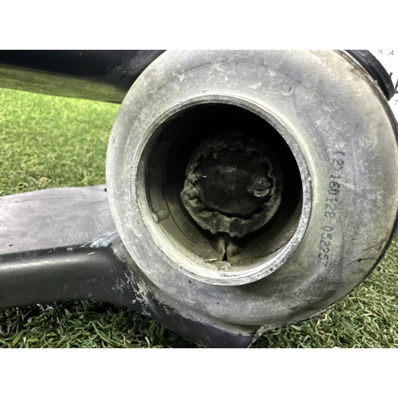 Рычаг підвіски (подвеска) LAND ROVER Discovery Sport L550 2016 2.0 LR086107