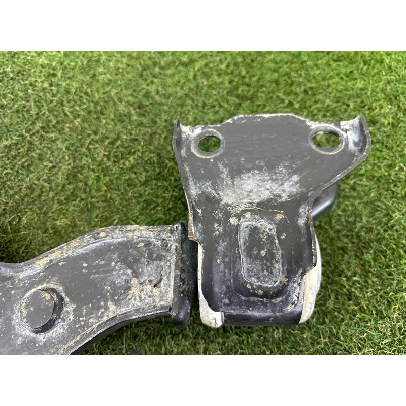 Рычаг підвіски (подвеска) LAND ROVER Discovery Sport L550 2016 2.0 LR086107