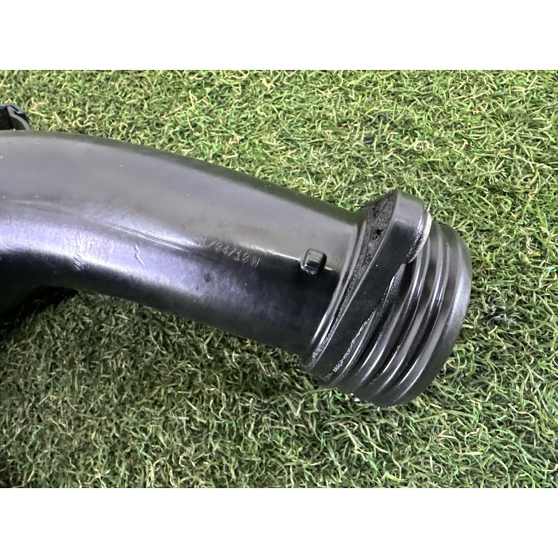 Патрубок повітряного фільтра (подача палива) BMW X5 E70 2011 3.0 13717583715
