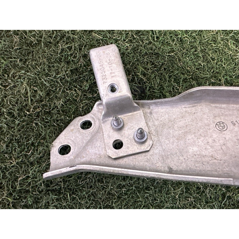 Кронштейн радиатора (кузов и элементы) BMW X1 F48 2018 2.0 51117301585