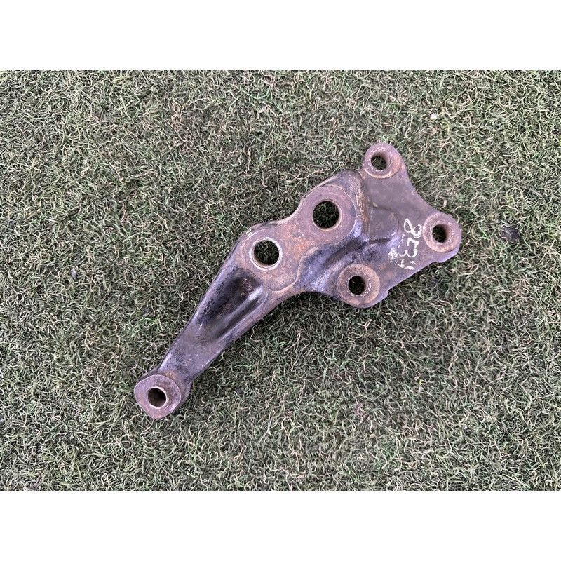 Кронштейн рычага подвески (подвеска) BMW 5-series E34 1993 M20b25 31131133558