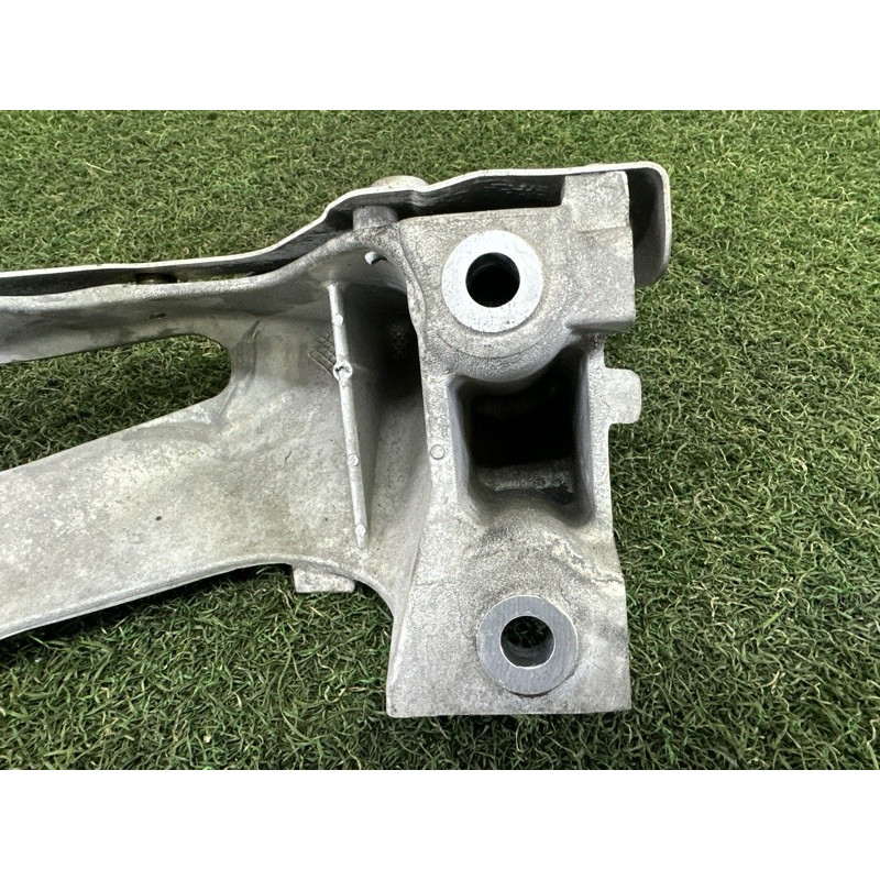 Кронштейн подушки двигателя (кронштейны двигателя) BMW X5 E70 2011 3.0 22116797920