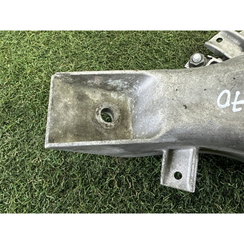 Кронштейн подушки двигателя (кронштейны двигателя) BMW X5 E70 2011 3.0 22116778331
