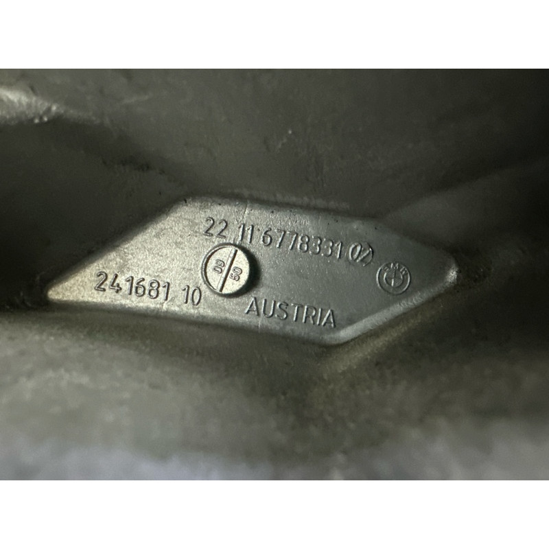 Кронштейн подушки двигателя (кронштейны двигателя) BMW X5 E70 2011 3.0 22116778331