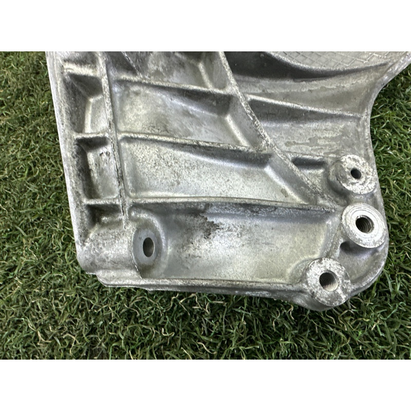 Кронштейн компресора кондиціонера (кронштейни двигуна) BMW X5 E70 2011 3.0 64557585167