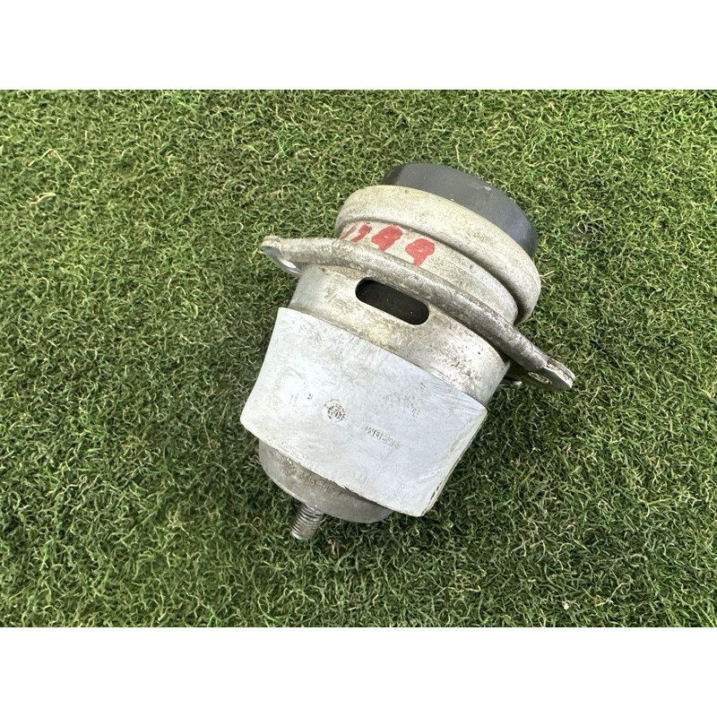 Подушка двигателя (двигатель и элементы) Volkswagen Touareg NF 2013 3.6 CGRA 7P6199131