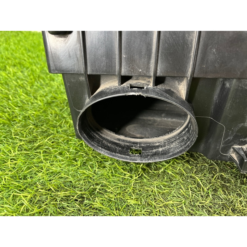 Корпус повітряного фільтра (подача палива) Volkswagen Amarok 2H 2.0 2H0129607J