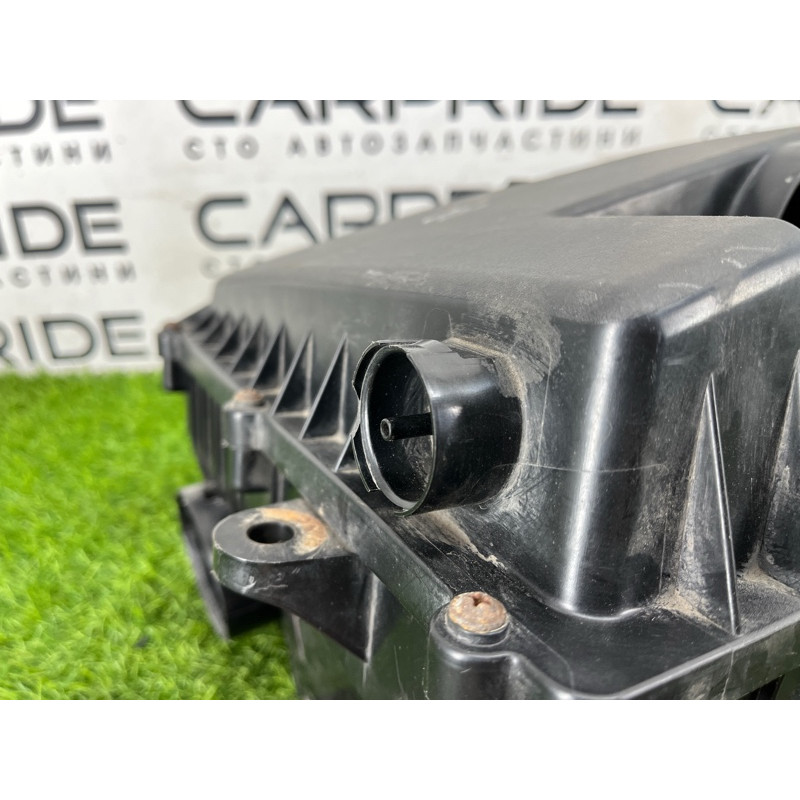 Корпус повітряного фільтра (подача палива) Volkswagen Amarok 2H 2.0 2H0129607J