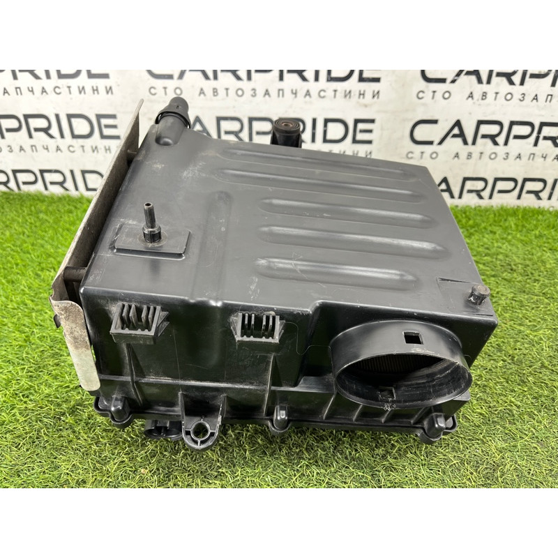 Корпус повітряного фільтра (подача палива) Volkswagen Amarok 2H 2.0 2H0129607J