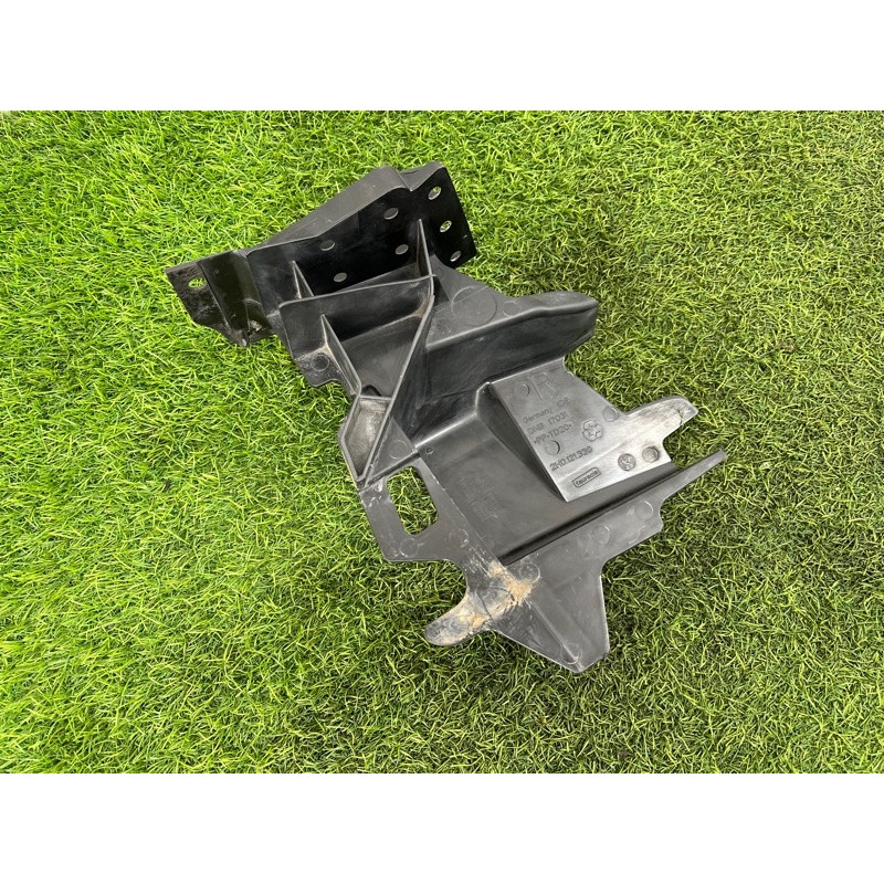 Воздуховод радиатора (кузов и элементы) Volkswagen Amarok 2H 2.0 2H0121330