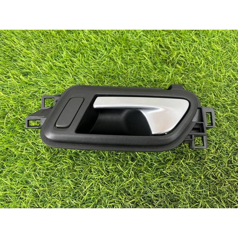 Ручка дверей внутрішня (салон) Volkswagen Amarok 2H 2.0 2H0837113DUBN