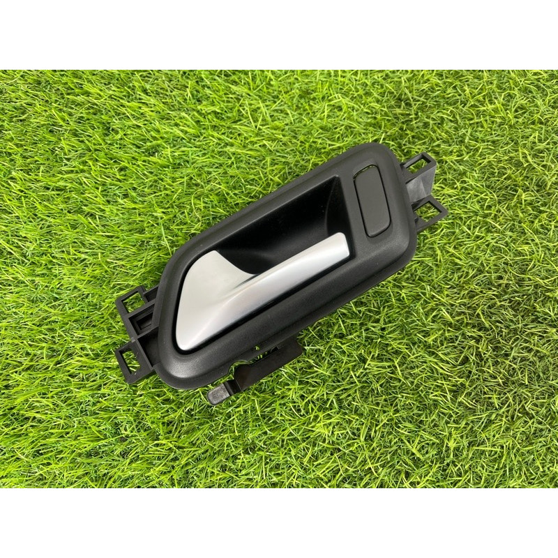 Ручка дверей внутрішня (салон) Volkswagen Amarok 2H 2.0 2H0837113DUBN