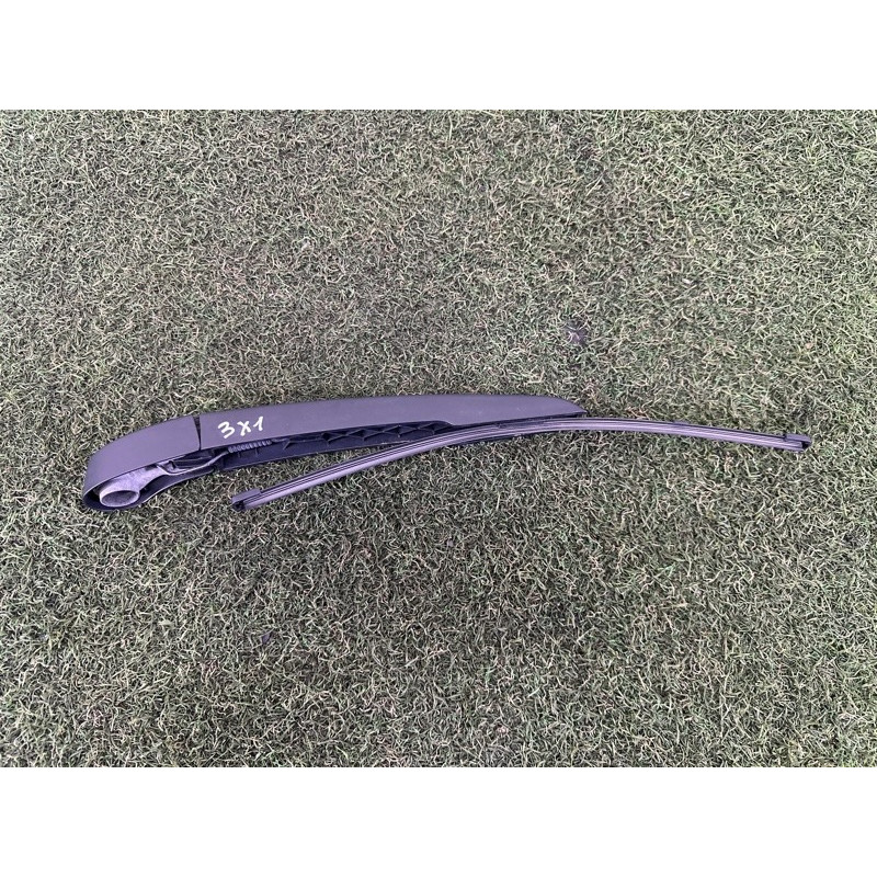 Поводок дворника (кузов и элементы) BMW X1 F48 2016 2.0 61627356224