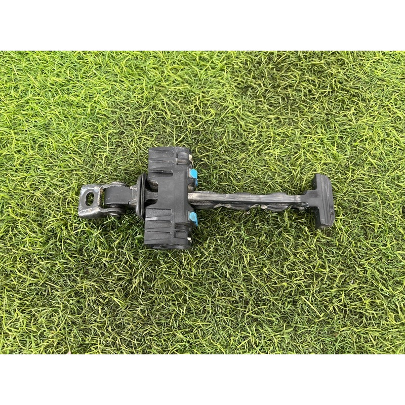 Ограничитель двери (кузов и элементы) Volkswagen Amarok 2H 2.0 2H0837249