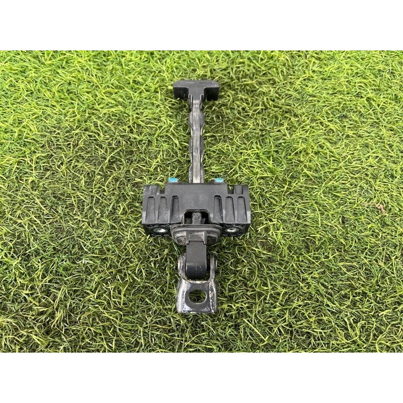 Ограничитель двери (кузов и элементы) Volkswagen Amarok 2H 2.0 2H0837249