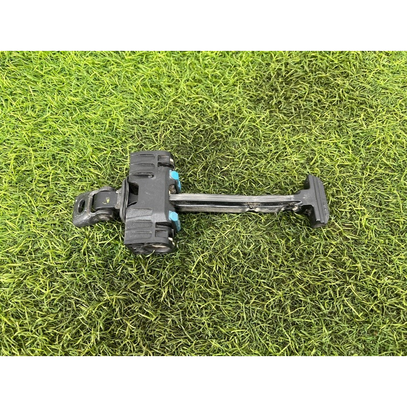 Обмежувач дверей (кузов і елементи) Volkswagen Amarok 2H 2.0 2H7839249