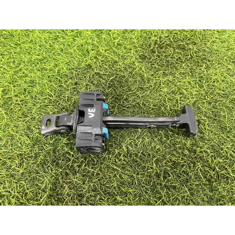 Ограничитель двери (кузов и элементы) Volkswagen Amarok 2H 2.0 2H7839249