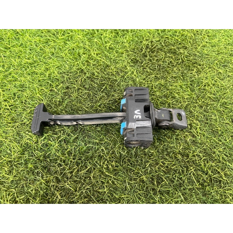 Ограничитель двери (кузов и элементы) Volkswagen Amarok 2H 2.0 2H7839249