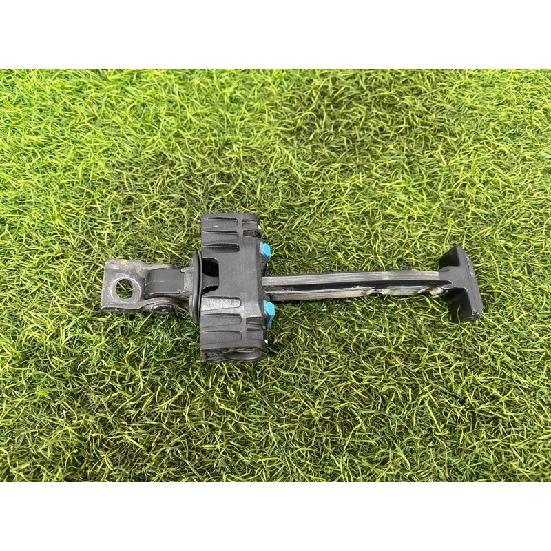Ограничитель двери (кузов и элементы) Volkswagen Amarok 2H 2.0 2H7839249