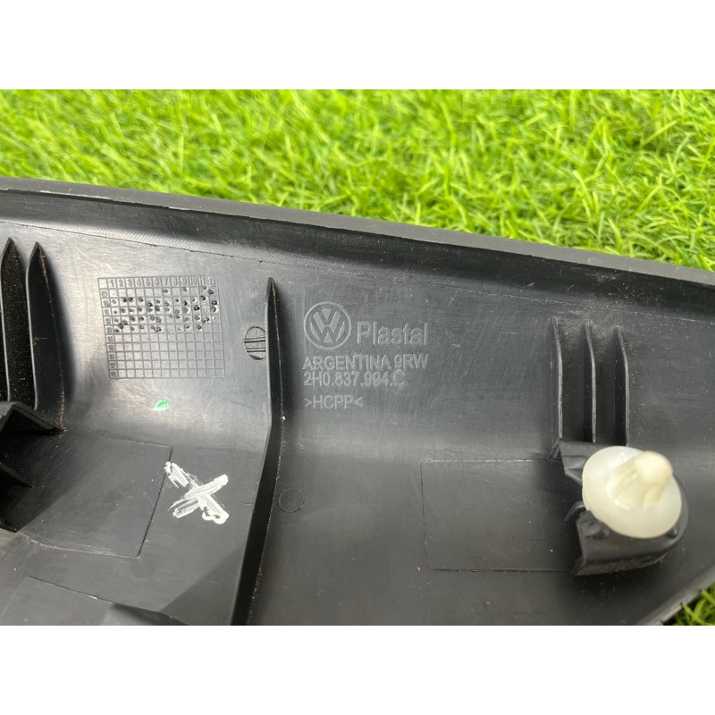 Молдинг двери (уголок) внутренний (кузов и элементы) Volkswagen Amarok 2H 2.0 2H0837994C9B9