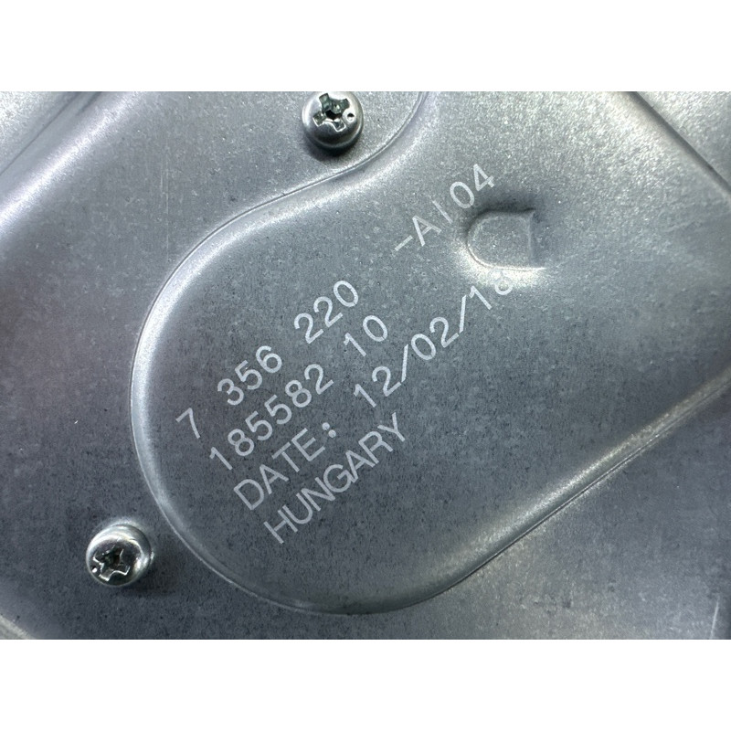 Мотор склоочисників (електрика) BMW X1 F48 2018 2.0 61627356220
