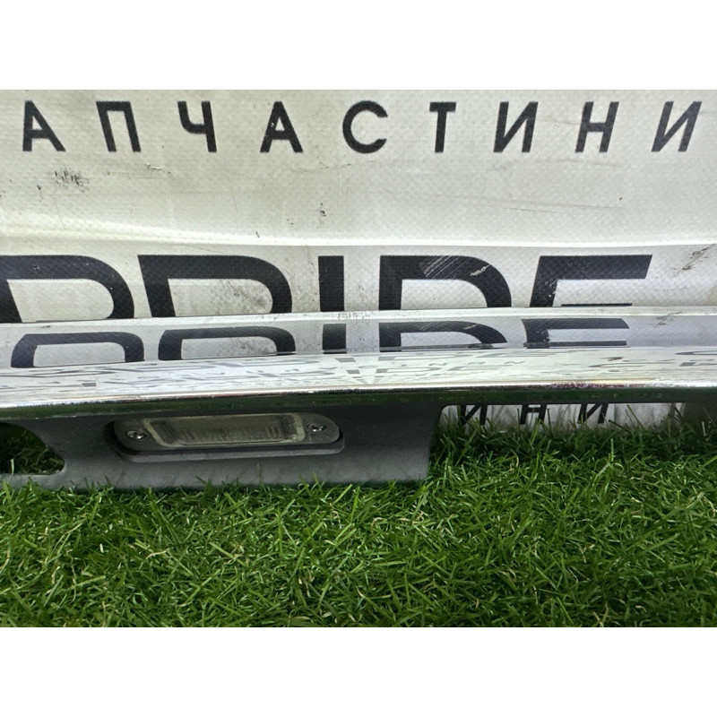 Панель подсветки номера (кузов и элементы) Mercedes-Benz GL X164 2011 3.0 A1647400993