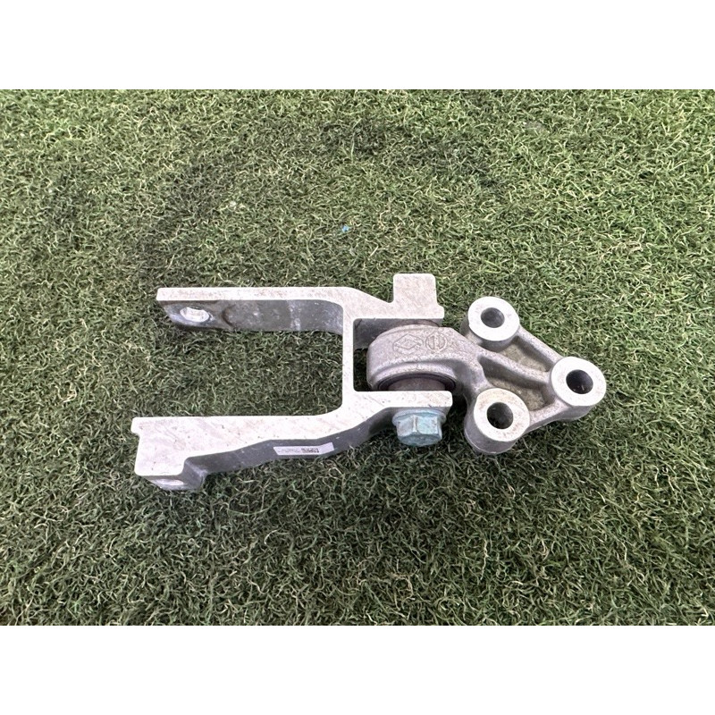 Кронштейн подушки двигателя (кронштейны двигателя) Nissan Rogue T33 2022 1.5 KR15DDT 113326RC0A