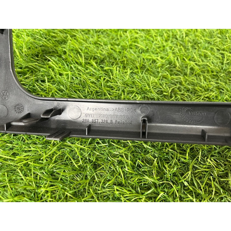 Декоративна накладка торпеди (салон) Volkswagen Amarok 2H 2.0 2H0857326DGA1