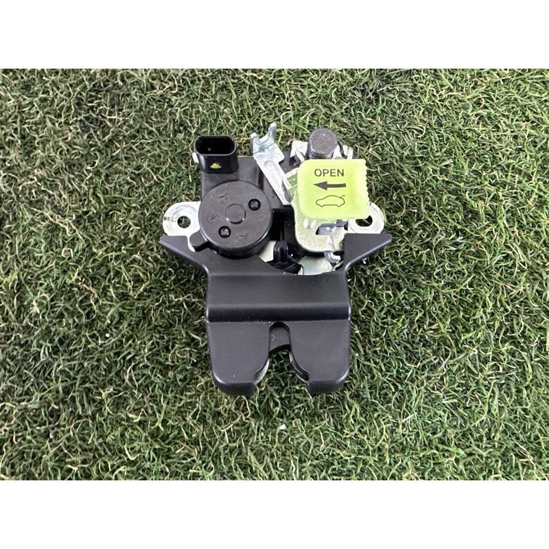 Замок багажника (кузов и элементы) Hyundai Sonata DN8 2020 2.5 81230L0000