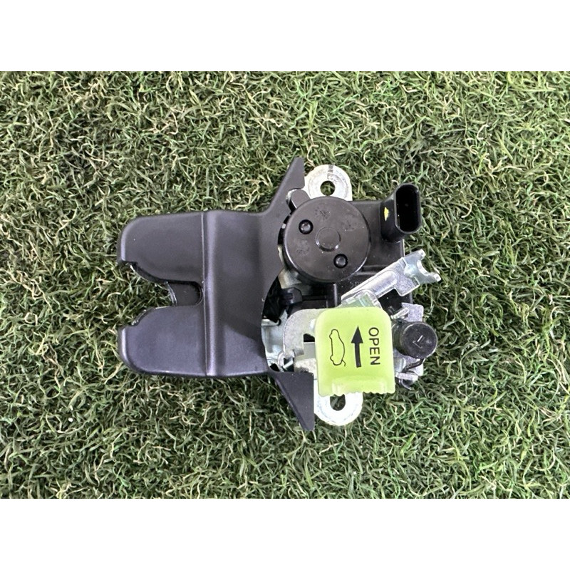 Замок багажника (кузов и элементы) Hyundai Sonata DN8 2020 2.5 81230L0000