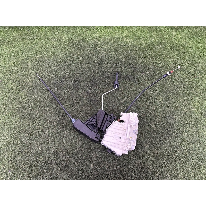 Замок дверей (кузов і елементи) Mercedes-Benz GL X164 2011 3.0 A1647201935