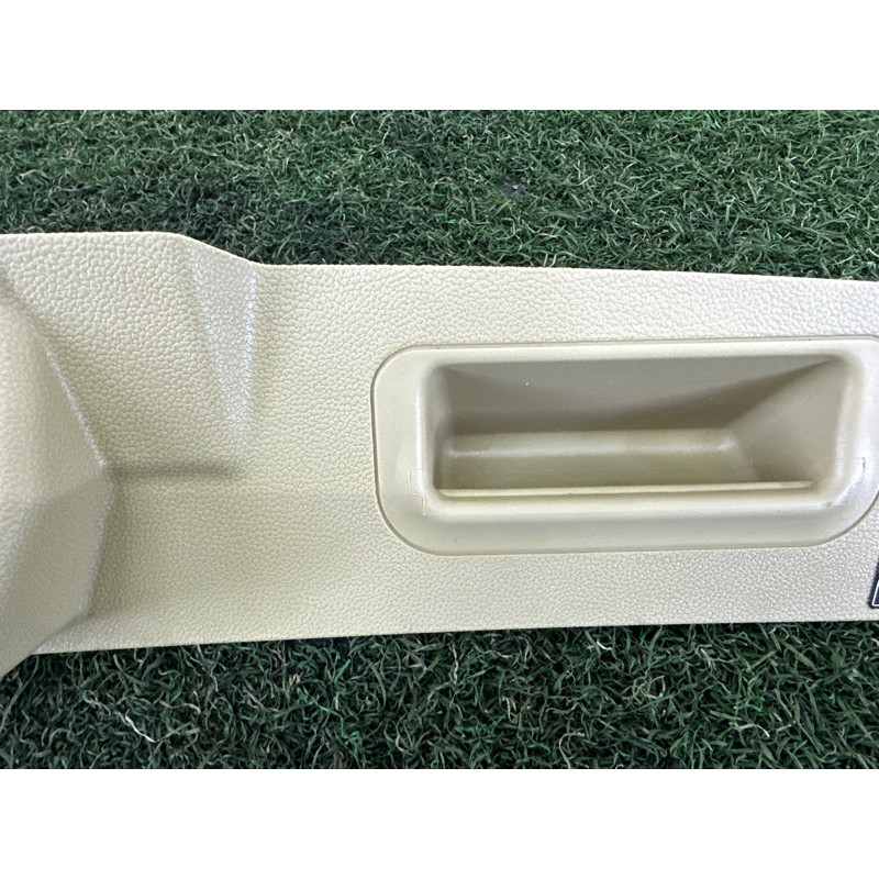 Накладка замка кришки багажника (салон) Mercedes-Benz GL X164 2011 3.0 A1647400130