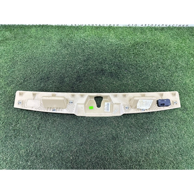 Накладка замка кришки багажника (салон) Mercedes-Benz GL X164 2011 3.0 A1647400130