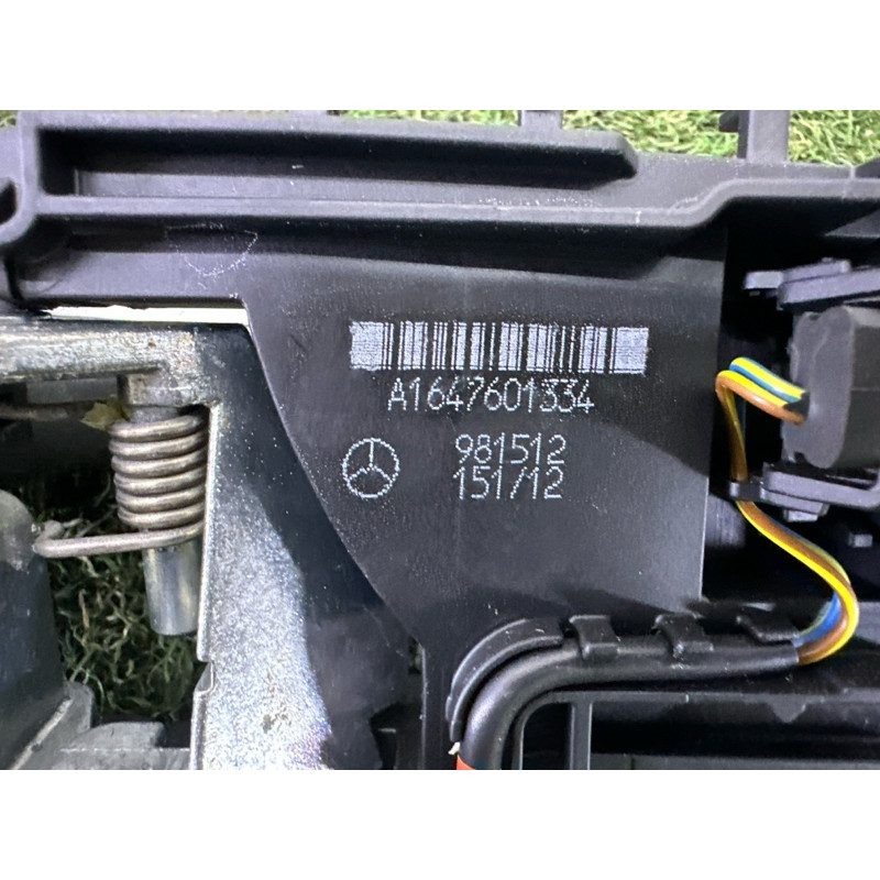 Ручка двері зовнішня (кузов і елементи) Mercedes-Benz GL X164 2011 3.0 A1647600370649999