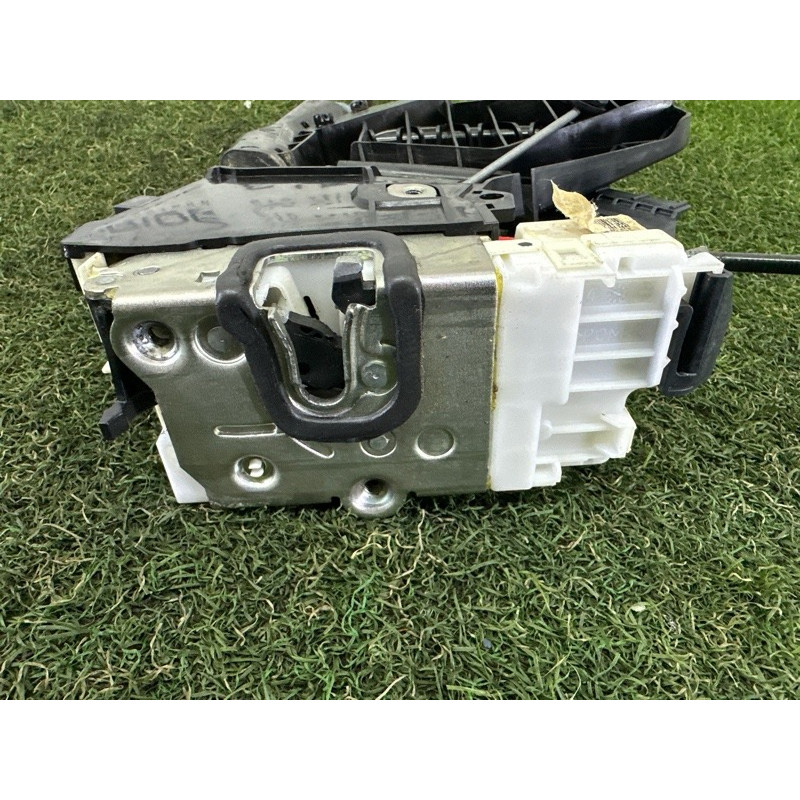 Замок двери (кузов и элементы) Mercedes-Benz GL X164 2011 3.0 A1647304035