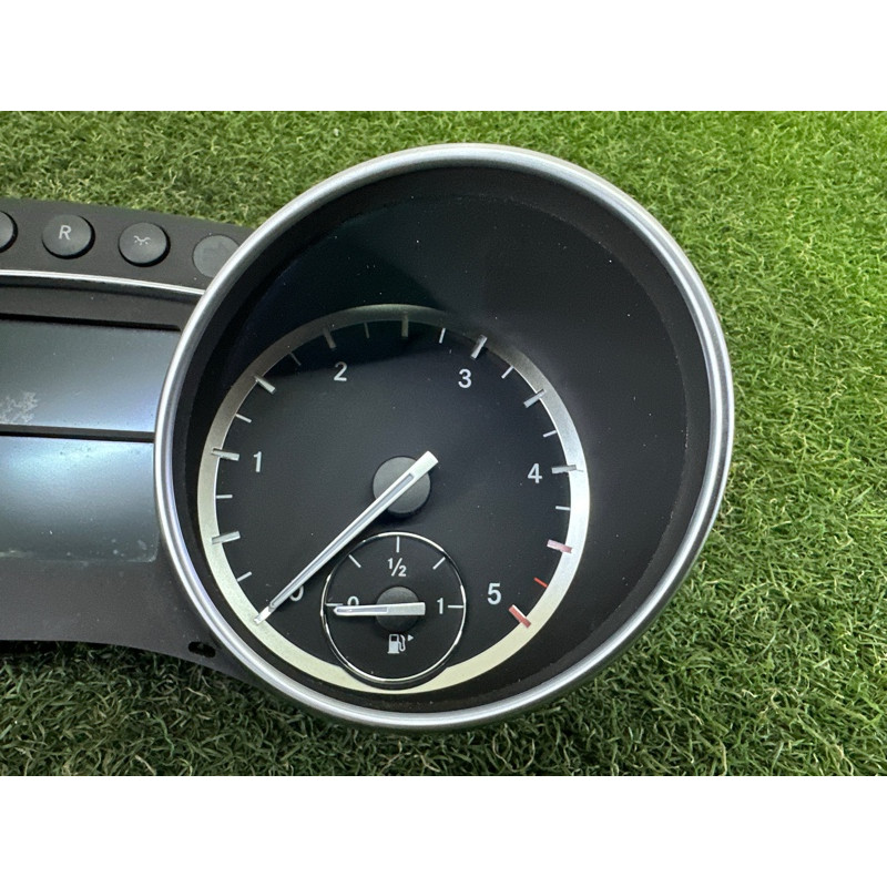 Панель приладів (салон) Mercedes-Benz GL X164 2011 3.0 A2519006100
