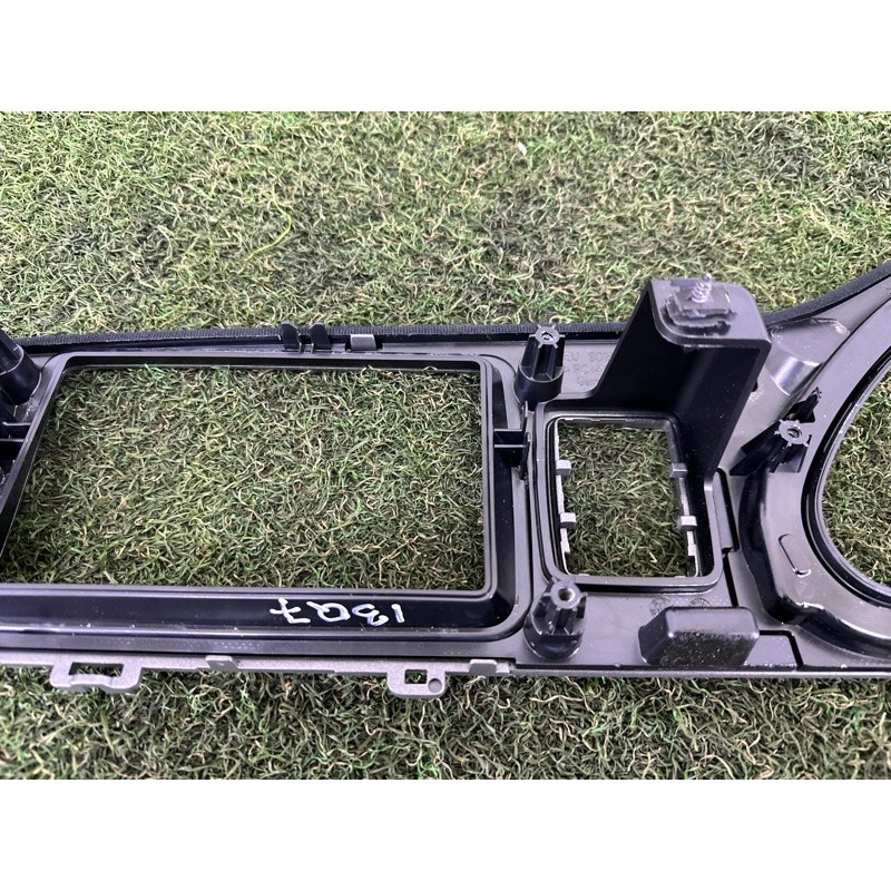 Накладка торпеды (салон) AUDI Q7 4L 2015 3.0 CNRB 4L1857115LR66