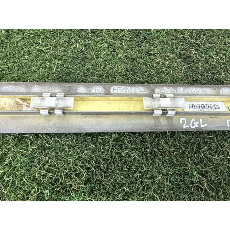 Молдинг двери внешний (кузов и элементы) Mercedes-Benz GL X164 2011 3.0 A16469051629999