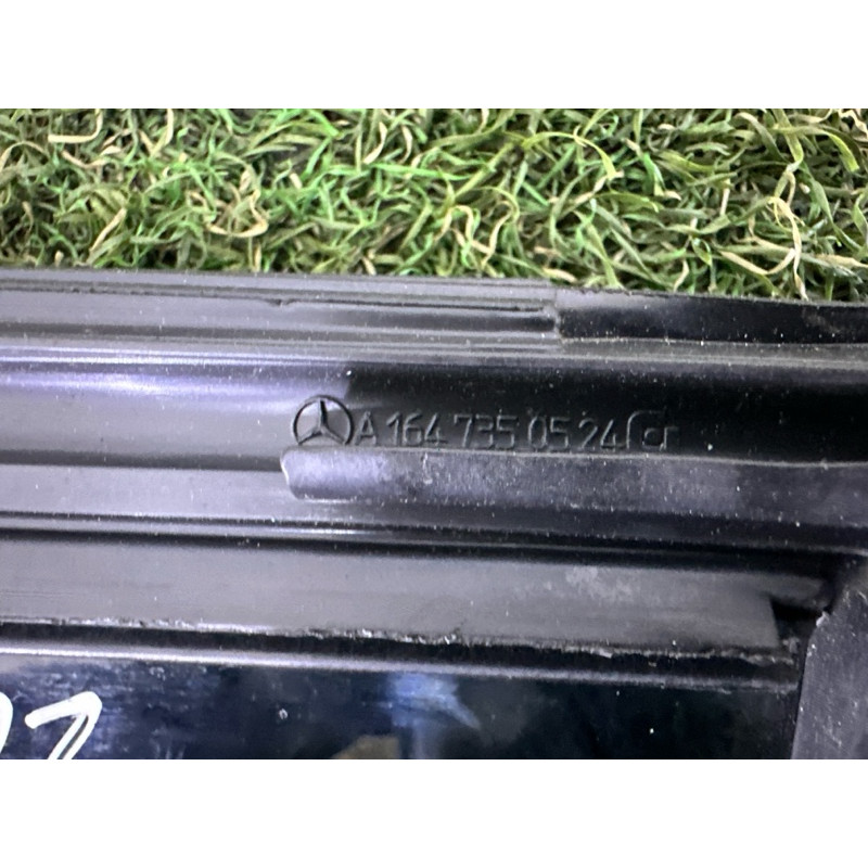 Форточка двери (кузов и элементы) Mercedes-Benz GL X164 2011 3.0 A1647301355
